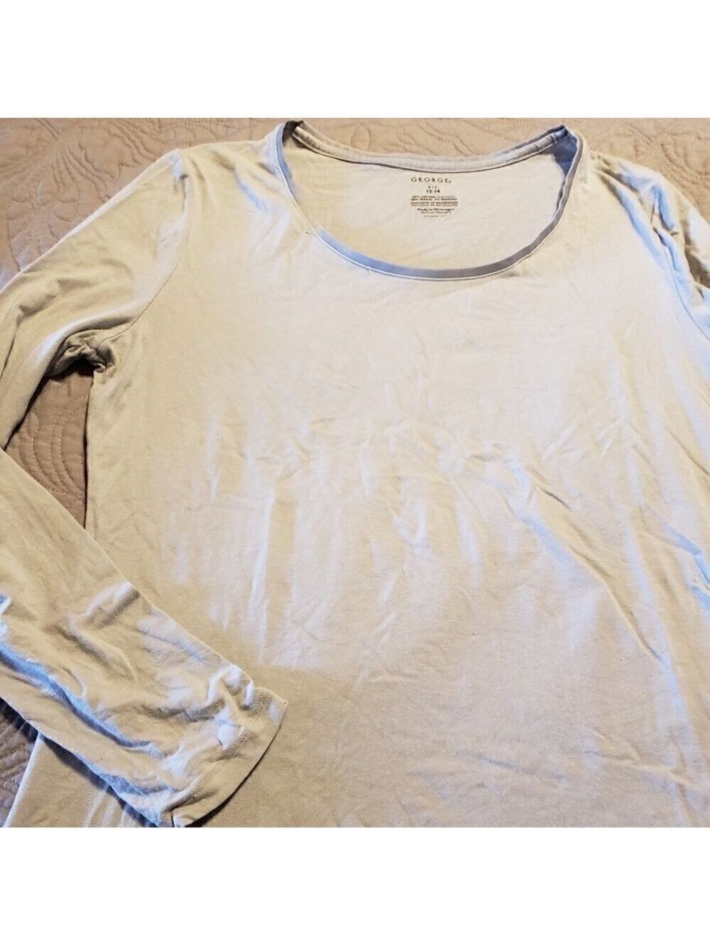 George Long Sleeve Scoop Neck top -Size Large- 12/14- Light Gray